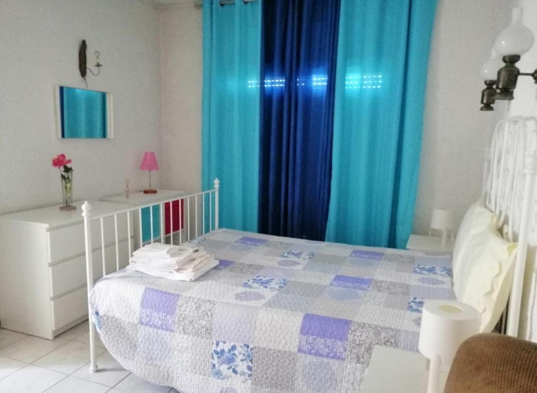 Quarteira Home Beach Ferias Tranquilas A 1Km Da Praia Totalmente Renovado Екстер'єр фото