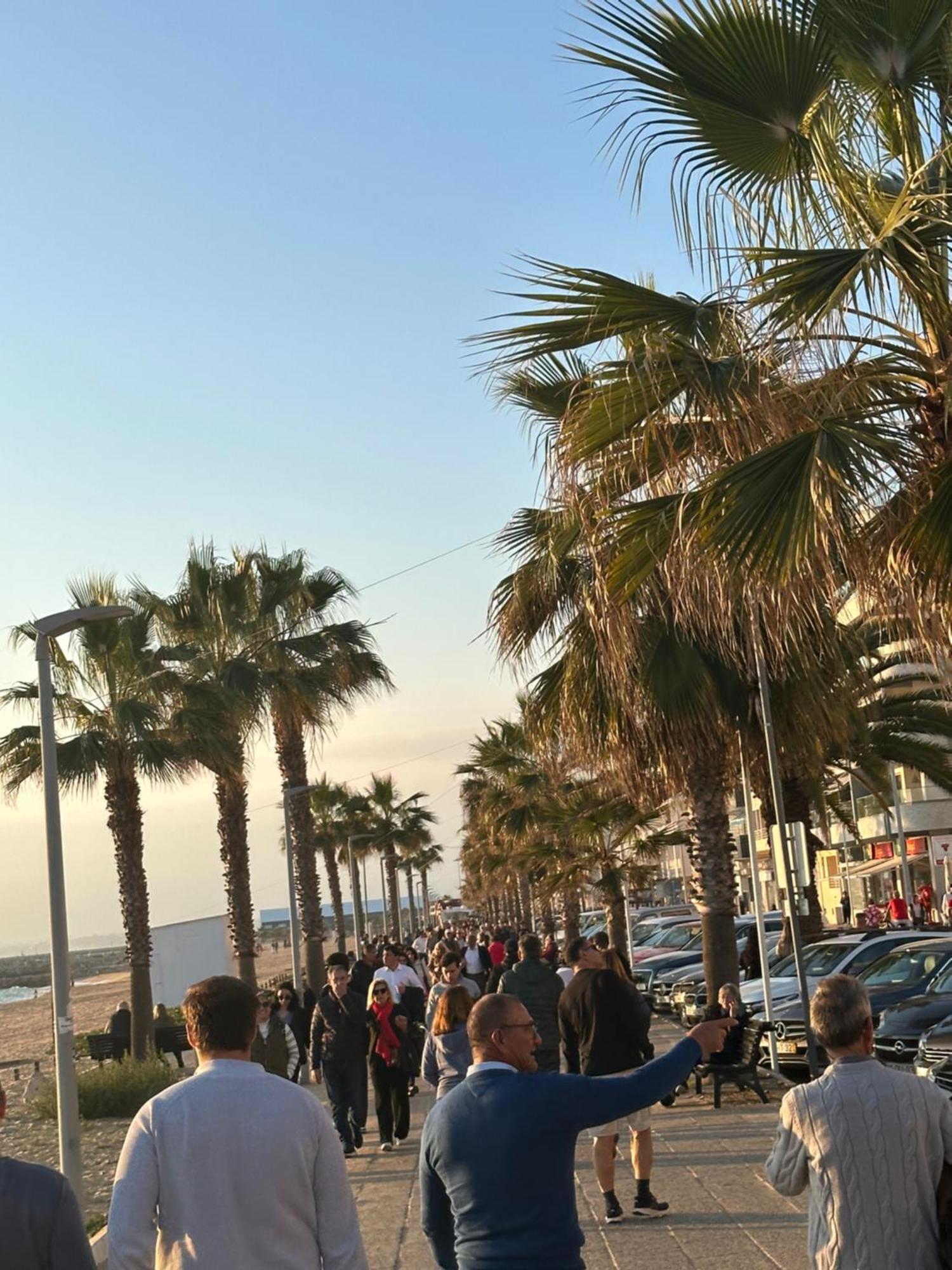 Quarteira Home Beach Ferias Tranquilas A 1Km Da Praia Totalmente Renovado Екстер'єр фото
